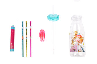 Školní sada v lahvičce s brčkem