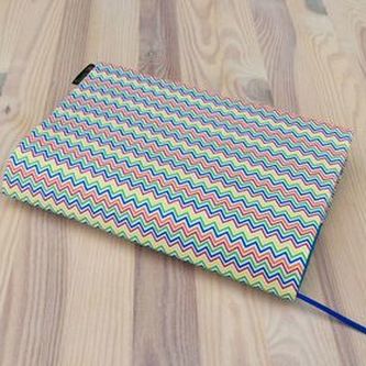 Obal na knihu Zigzag barevný