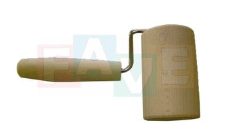 Váleček na plech; 8,5x5,5 cm; dřevo