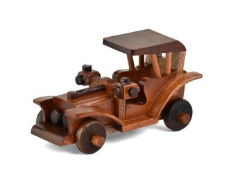 Dřevěné autíčko veterán Clement