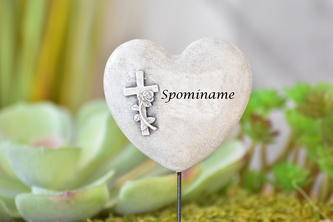 Smuteční dekorace - srdce zápich s nápisem Spomíname