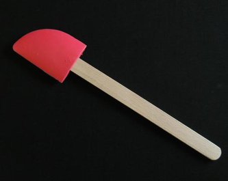 Stěrka kuchyňská 29cm silikon/dřevo