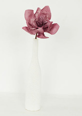 Magnolie. Květina umělá pěnová.