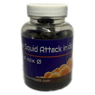 - Boilies Squid Attack v dipu 150ml mix Ø