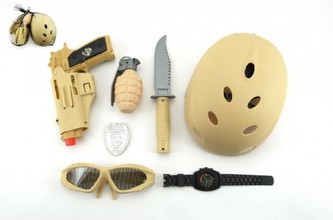 Vojenský set s helmou/přilbou plast 7ks v síťce