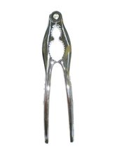 Louskáček na ořechy celokovový,  15, 5 x 3, 5 cm