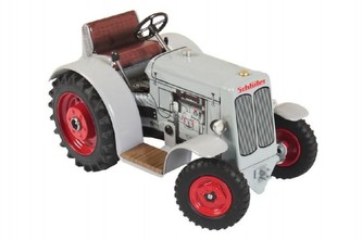Traktor Schlüter DS 25 šedivý na klíček kov 1:25 v krabičce 17x11x10cm Kovap