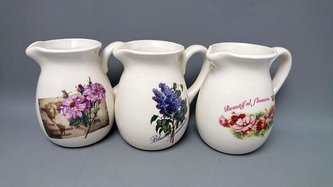 Džbánek motiv květiny větší