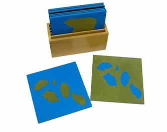 Karty s různými tvary pevniny a vodních ploch