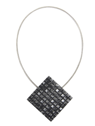 Dekorační ozdobná spona na závěsy s magnetem JOANA, černá, 3x3 cm Mybesthome