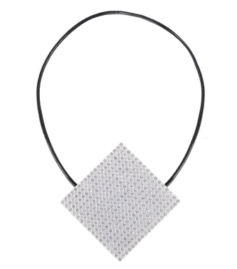 Dekorační ozdobná spona na závěsy s magnetem JIRMA, bílá, 6x6 cm Mybesthome