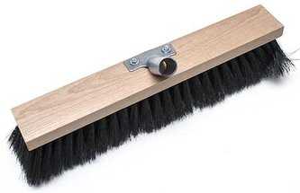 Smeták dřevěný s kováním 60 cm