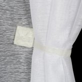 Dekorační ozdobná spona na závěsy s magnetem CUBE krémová  3,5x3,5 cm (cena za 2 kusy) Mybesthome