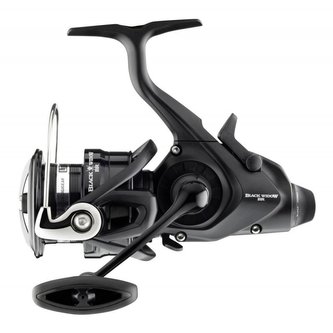 Daiwa: Naviják Black Widow BR LT 3000