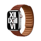 Apple Watch 45mm cihlově hnědý kožený tah - M/L