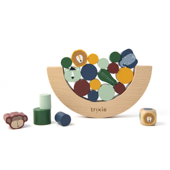Wooden balancing game Wooden balancing game