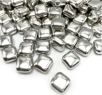 Zdobení metalické stříbrné čtverečky 100g - Happy Sprinkles