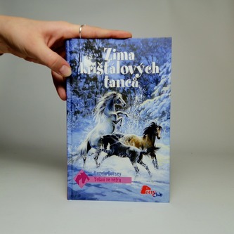Zima křišťálových tanců