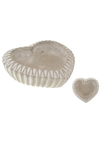 Obal na květiny betonový, tvar srdce se zdobeným okrajem, barva šedá