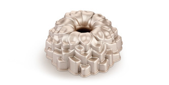 TESCOMA Forma bábovka vysoká DELÍCIA pr. 24 cm, pivoňka