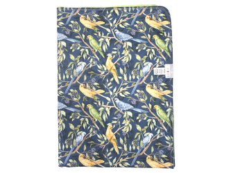 Přebalovací podložka (PUL) - Papoušek Indigo, limetkový velur