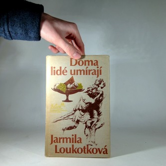 Doma lidé umírají