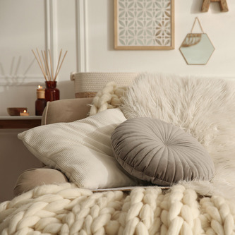 Polštář s výplní MILO krémová O 45 cm x 15 cm  Mybesthome