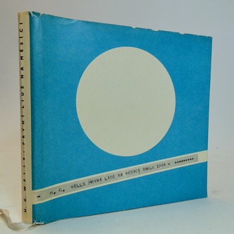 První lidé na měsíci