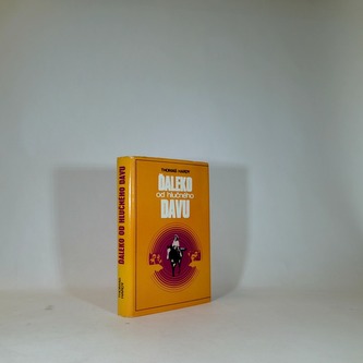 DALEKO OD HLUČNÉHO DAVU