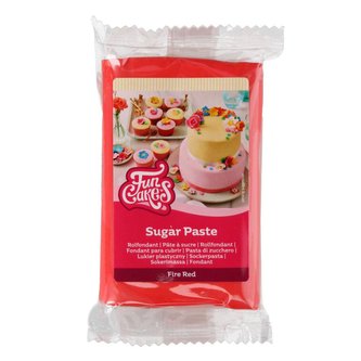 Červený fondán fire red FunCakes, 250 g