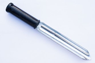 vypichovák plevele-30cm,kov, plast.rukojeť