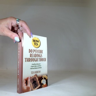 How to: Do psychic readings through touch How to: Do psychic readings through touch