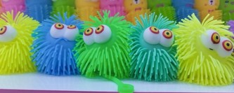 Míček silikon chlupatý antistresový 9cm se světlem na baterie 4 barvy 12ks v boxu