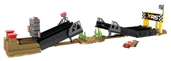 CARS XRS ZÁVOD DRAGSTERŮ HERNÍ SET