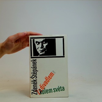 Za divadlem kolem světa