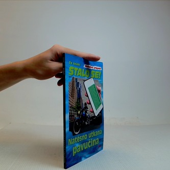 Natěsno utkaná pavučina