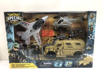 Velká vojenská sada stíhačka