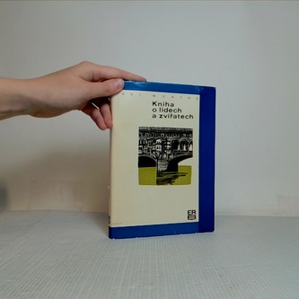 Kniha o lidech a zvířatech