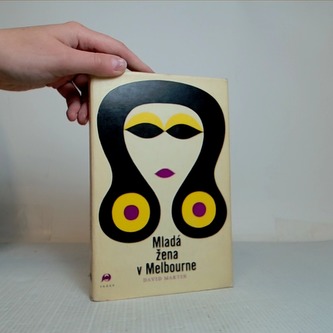 Mladá žena v Melbourne