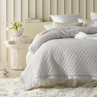 Přehoz na postel ROMANCE II. 220x240 cm světle šedá Mybesthome