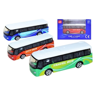 Kovový autobus na baterie