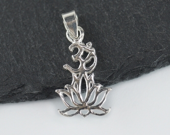 Stříbrný přívěsek Óm a lotosový květ - 24 mm