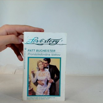 Pronásledována láskou