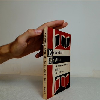 Essential english for foreign students: Book 2
