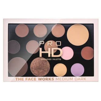 Dekorativní kosmetika v naší nabídce nese jména těch nejslavnějších kosmetických značek. Tvářenky značky Makeup Revolution vám pomohou vytvořit dokonalý look. 