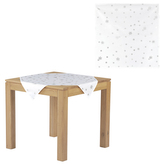 Ubrus s vánočním motivem, stříbrné vločky na bílém podkladu, 80x80 cm.