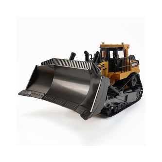 FM-Electrics RC buldozer s funkční radlicí a zadním drapákem 1:16