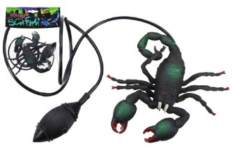 Škorpion skákací plast 12cm v sáčku