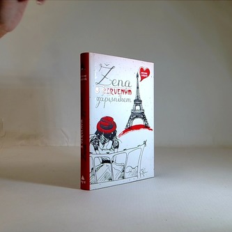 Žena s červeným zápisníkem