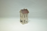 Kovový svíce domek béžový 16,5x8x7,5 cm